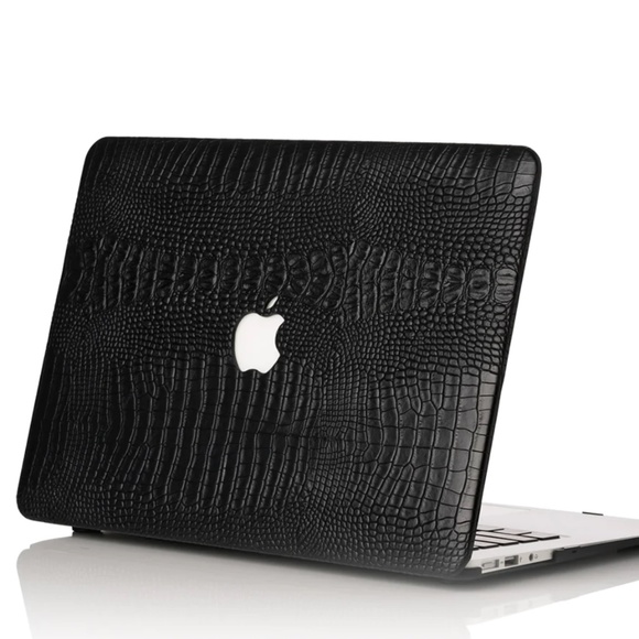 Chic Geeks MacBook Air 13" Black Faux Crocodile Case - MacBook 13" (2018-2020) - Picture 1 of 3